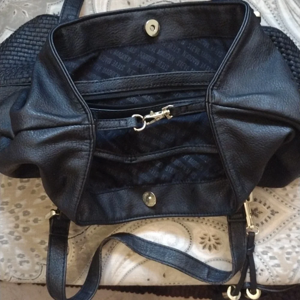 Cute/ Large Steve Madden Bag